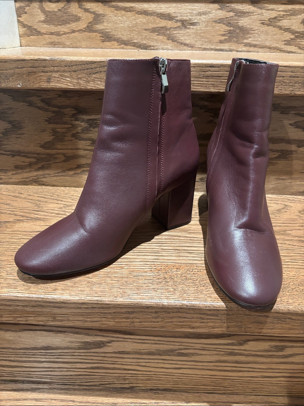 Women's Halogen Burgundy/Purple Leather Block Heel Ankle Boots size 7